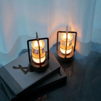 Moderne LED tafellamp met touch-schakelaar en elegant metalen frame