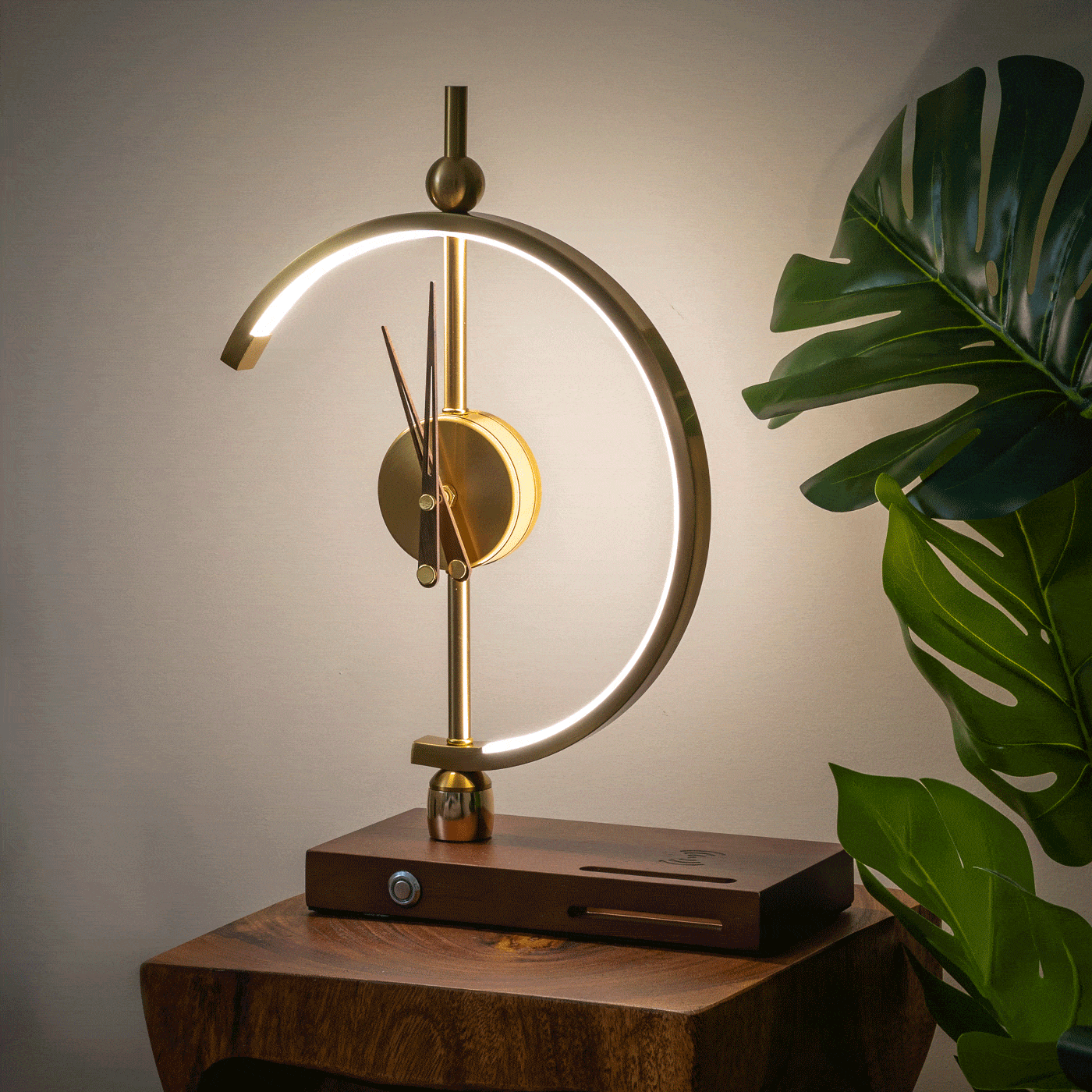 AuraTijd™ | Luxe Lampenklok en Oplader