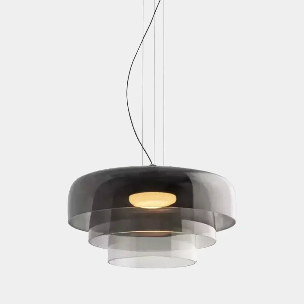 Moderne glazen hanglamp met gelaagd lampenkap – design geïnspireerd op retro stijl