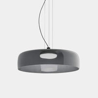 Moderne glazen hanglamp met gelaagd lampenkap – design geïnspireerd op retro stijl