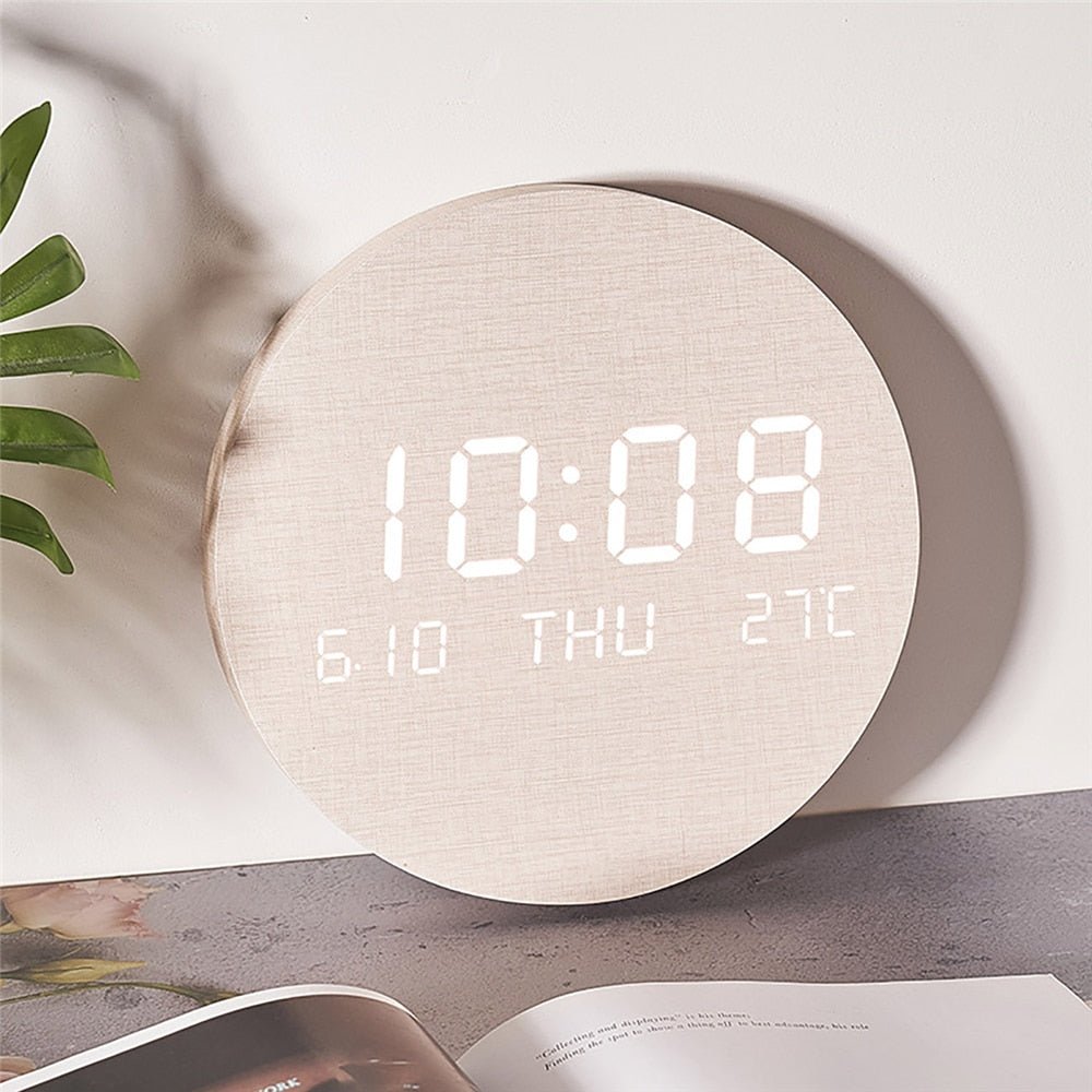 Svenna – Scandinavische Wandklok – Minimalistisch Digitaal Batterijontwerp