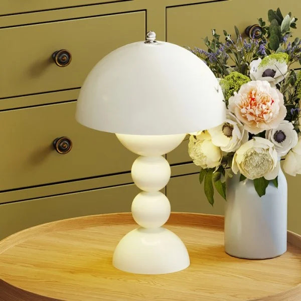 Oplaadbare en kleurrijke Scandinavische tafellamp met LED voor woonkamer en slaapkamer