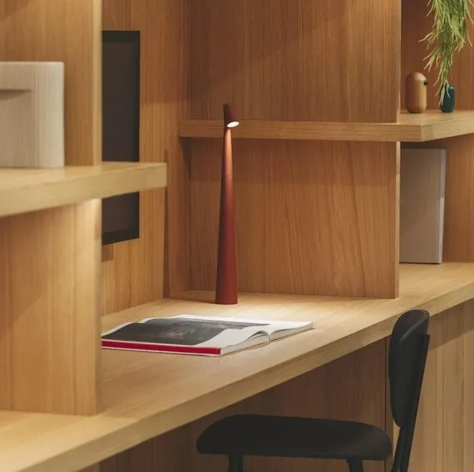 Elegante nachttischlamp in creatief design – decoratieve tafel- en slaapkamer sfeerlamp