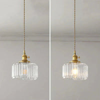 Vintage glazen hanglamp met gestreepte kap en gouden afwerking