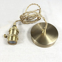 Vintage glazen hanglamp met gestreepte kap en gouden afwerking