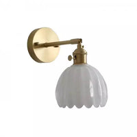 Retro wandlamp in de vorm van een tulp bloem – wandlamp met glazen kap en gouden afwerking