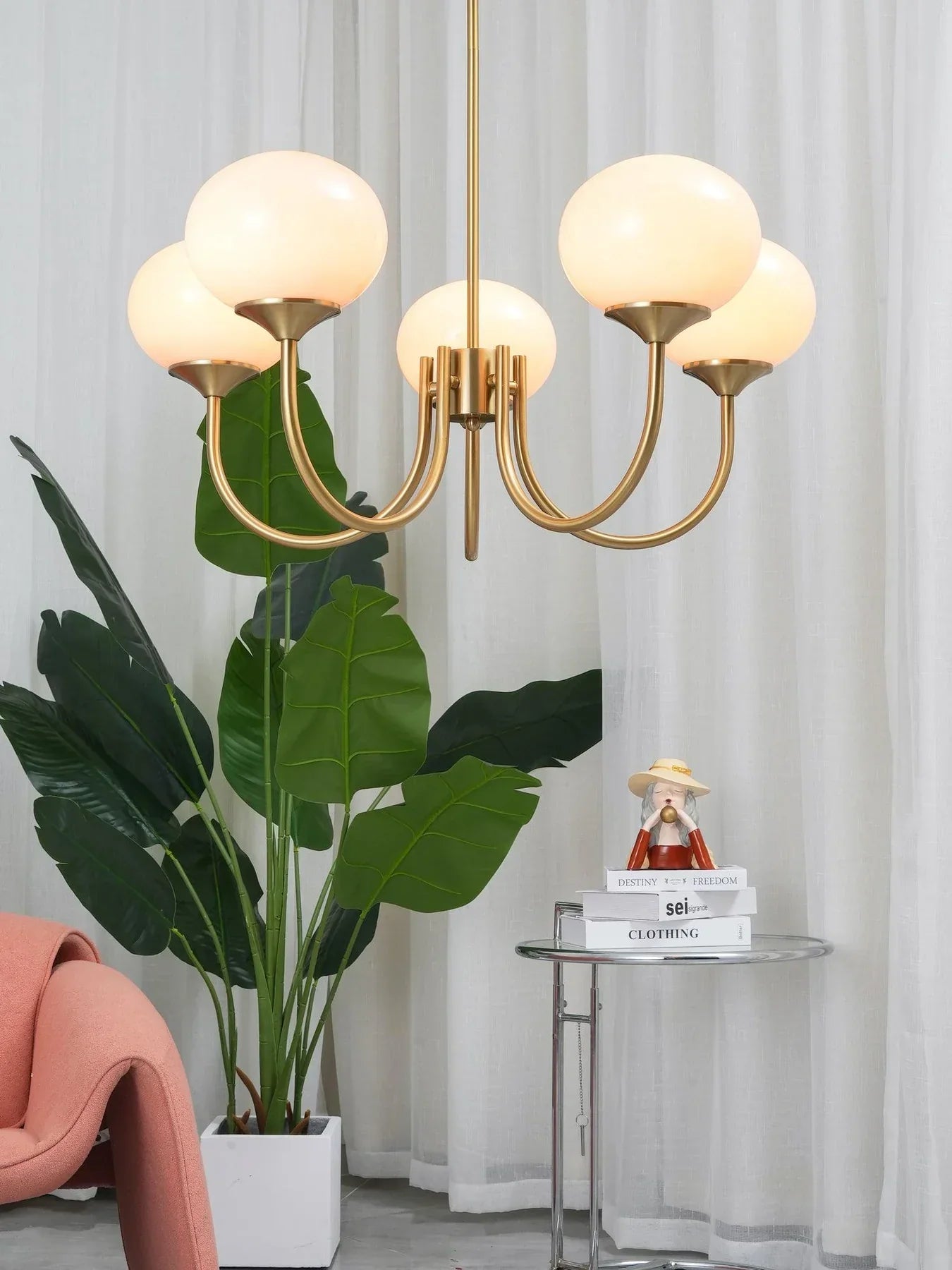 Retro glamour hanglamp met bolvormige lampenkappen