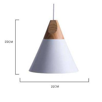 Houten en aluminium hanglamp in de vorm van een kegel