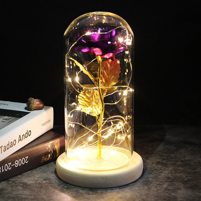 LuxeBloom Illuminated Rose | En fascinerende LED-rose, der bringer evig skønhed og fortryllelse til ethvert rum.