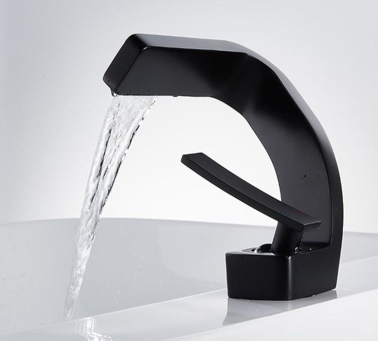 SleekFlow - Modern gebogen kraan voor maximaal comfort