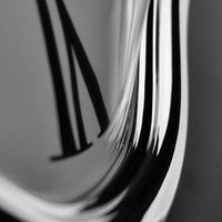 SurrealClock | Transformeert je perceptie van tijd met zijn kunstzinnige, smeltende ontwerp