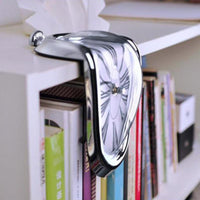 SurrealClock | Transformeert je perceptie van tijd met zijn kunstzinnige, smeltende ontwerp