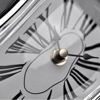 SurrealClock | Transformeert je perceptie van tijd met zijn kunstzinnige, smeltende ontwerp