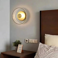Moderne wandlamp met ronde kap