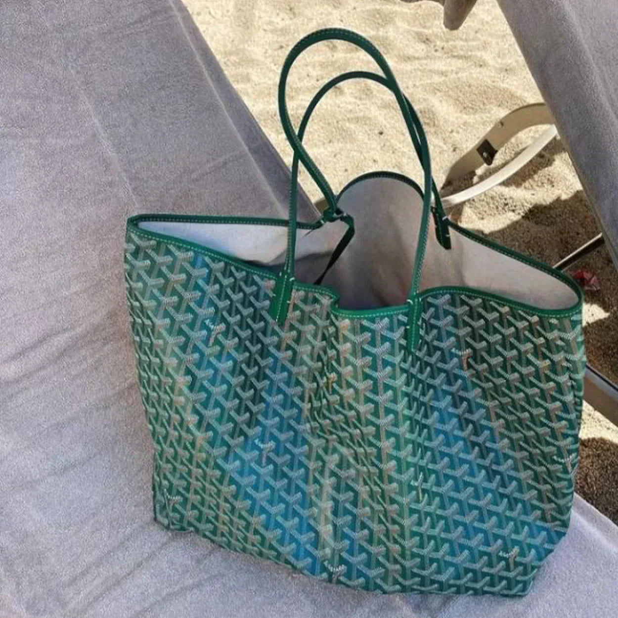 Elegante handtas voor vrouwen - Groot en veelzijdig