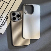 iPhone Hoes met Groefstructuur – Slanke Beschermhoes met Camera- en Krabsbescherming