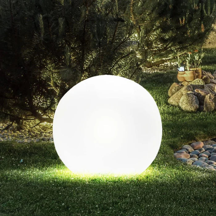 Moderne PE Globe Buiten Tuinverlichting LED Oplaadbaar