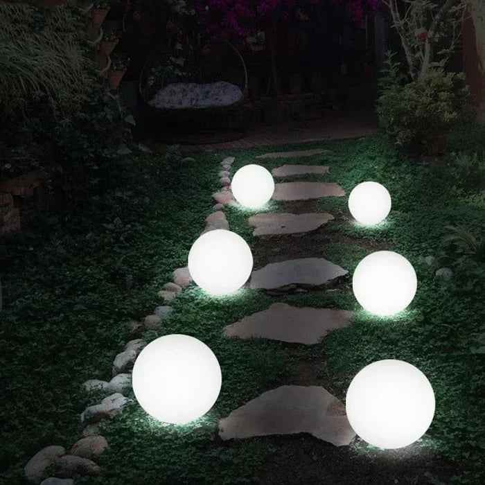 Moderne PE Globe Buiten Tuinverlichting LED Oplaadbaar