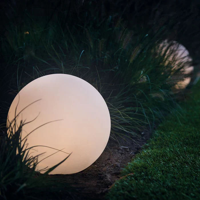 Moderne PE Globe Buiten Tuinverlichting LED Oplaadbaar