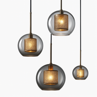 Ontwerp hanglamp van LED en glas met gouden lamp