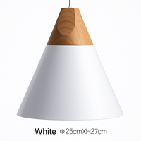 Hanglamp LED hout en aluminium in de vorm van een kegel