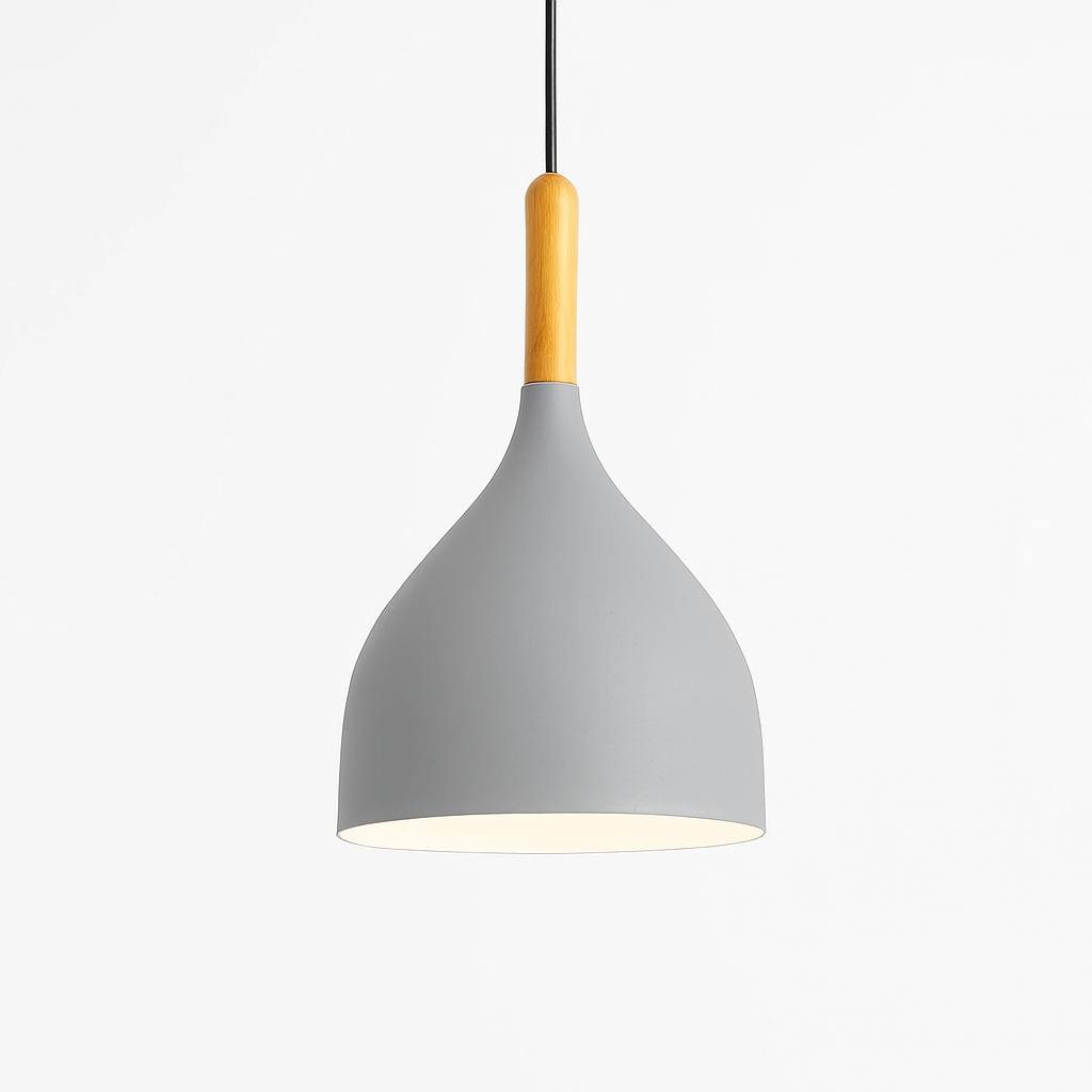 Kleurrijke metalen LED hanglamp en houten Nordic stok