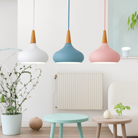 Hanglamp LED van metaal met houten stang Loft