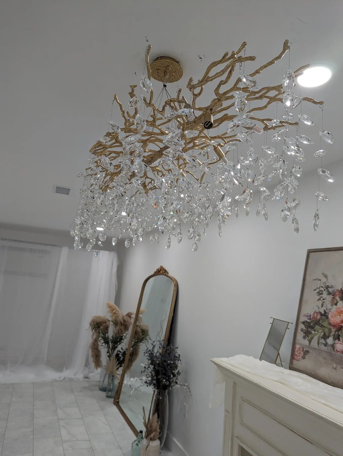 Exclusieve kroonluchter met kristallen bladeren – takken effect, moderne elegantie