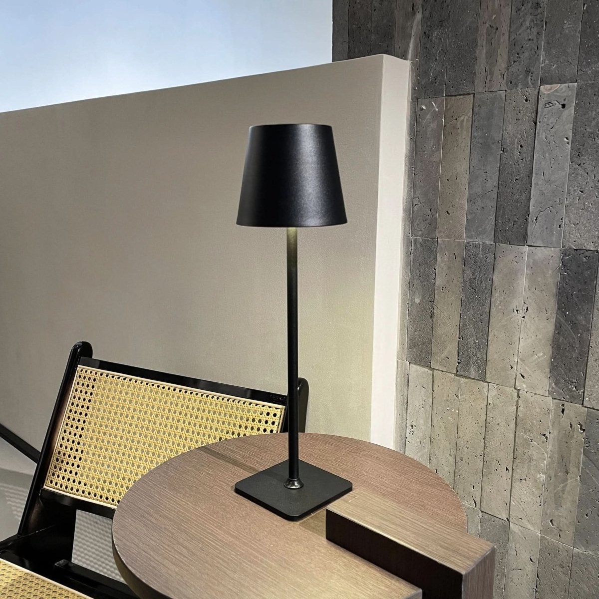 Osaka Draadloze Tafellamp Oplaadbaar Stralend Licht Voor Elke Kamer Accessoire