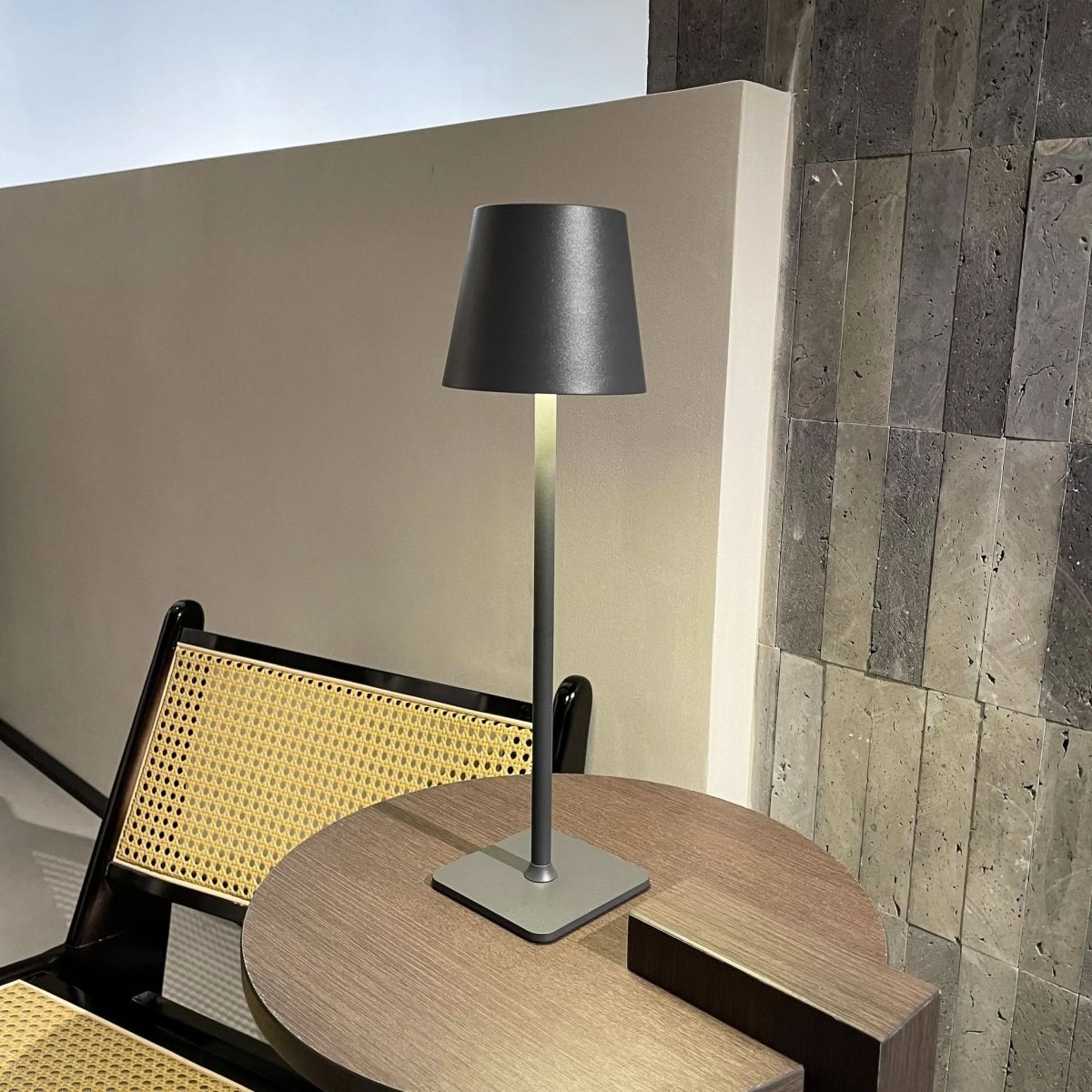 Osaka Draadloze Tafellamp Oplaadbaar Stralend Licht Voor Elke Kamer Accessoire
