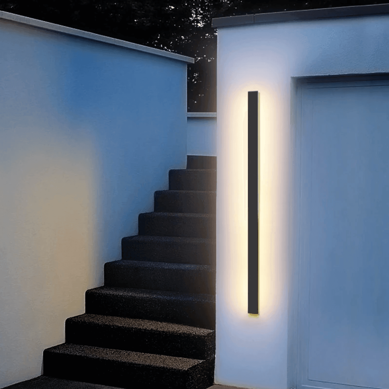 Strakke Verticale LED Wandlamp – Weerbestendige Buitenelegantie