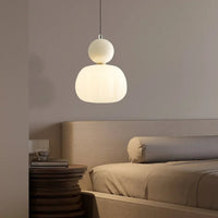 Moderne hanglamp met decoratief sferisch element