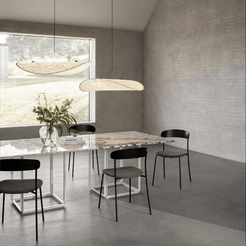 Japandi design hanglamp in de vorm van een verlengd paneel – moderne elegantie